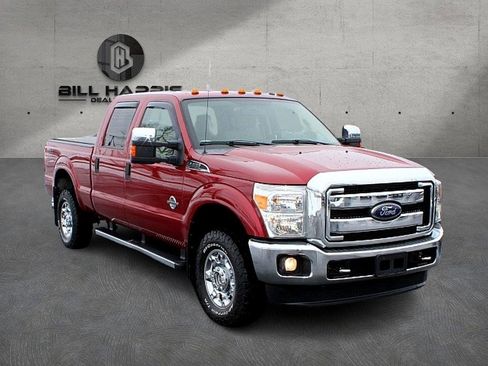 Used 2015 Ford F350 XLT w/ XLT Premium Package image 3