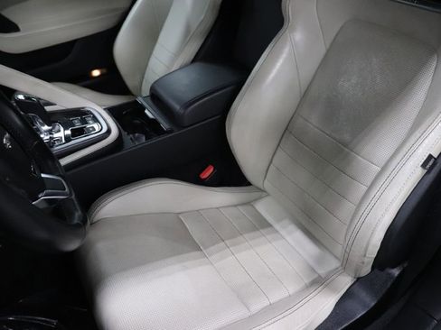 Used 2020 Jaguar F-TYPE Coupe image 11