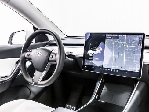 Used 2021 Tesla Model Y 2WD image 20