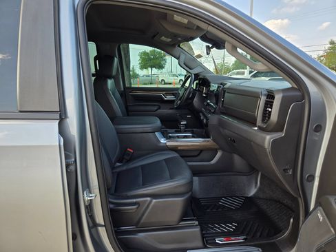 Certified 2025 Chevrolet Silverado 1500 LT Trail Boss w/ Dark Appearance Package AWD/4WD image 24