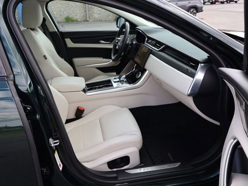 Used 2023 Jaguar XF R-Dynamic SE image 29