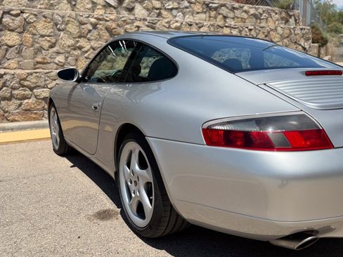 Used 2000 Porsche 911 Carrera image 40