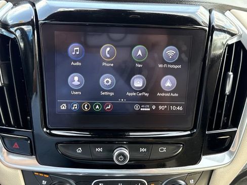 Used 2023 Chevrolet Traverse Premier FWD image 22