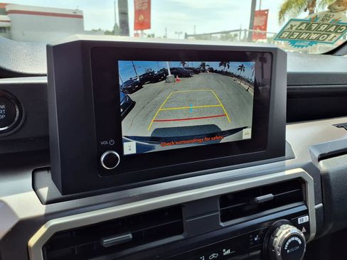 Used 2024 Toyota Tacoma SR5 AWD/4WD image 22