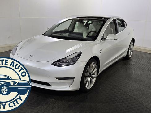 Used 2020 Tesla Model 3 Long Range image 3