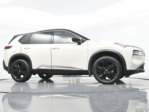 Used 2023 Nissan Rogue SL FWD image 44