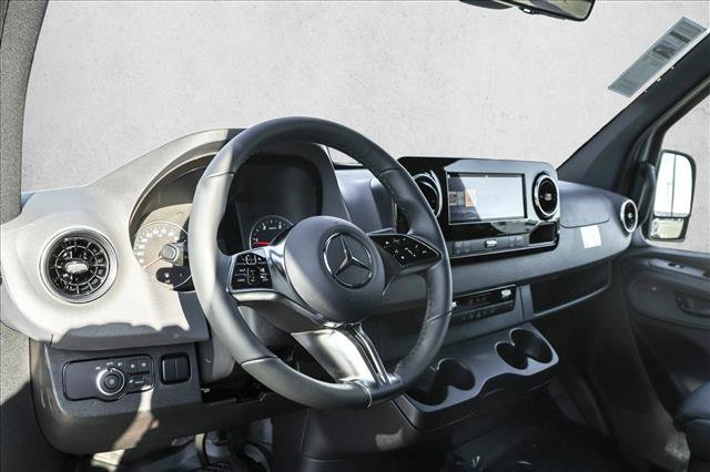 New 2027 Mercedes-Benz Sprinter 2500 image 10