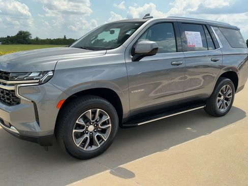 Used 2022 Chevrolet Tahoe LS w/ Driver Alert Package image 5