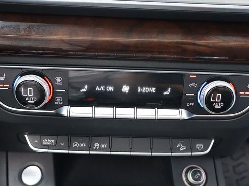 Used 2018 Audi Q5 2.0T Premium AWD/4WD image 19
