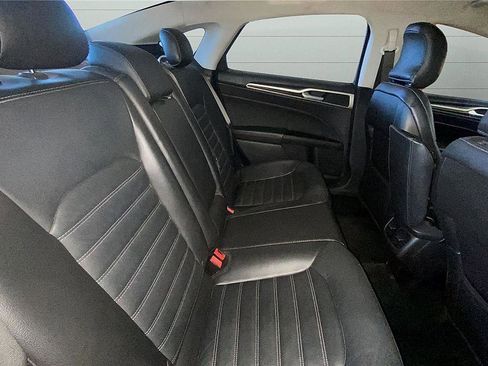 Used 2016 Ford Fusion SE w/ Equipment Group 202A image 20