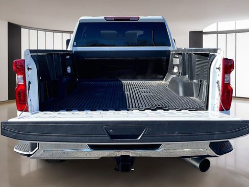 Used 2025 Chevrolet Silverado 2500 LT w/ Convenience Package image 7