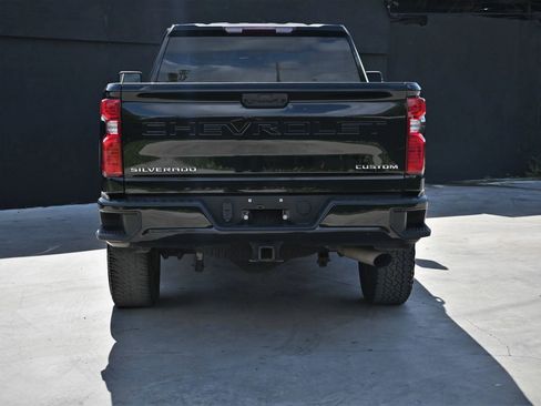 Used 2023 Chevrolet Silverado 2500 Custom w/ Custom Value Package AWD/4WD image 5
