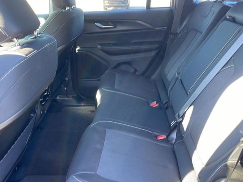 New 2025 Jeep Grand Cherokee Laredo X image 25