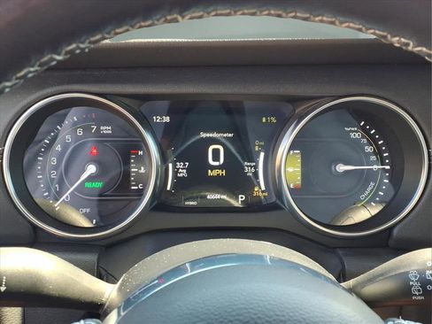 Used 2022 Jeep Wrangler Unlimited Sahara w/ Cold Weather Group image 30