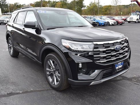 New 2026 Ford Explorer Active w/ Active Comfort Package image 13