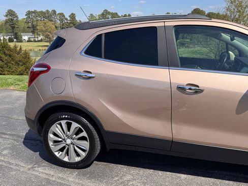 Used 2019 Buick Encore Preferred w/ Safety Package image 21