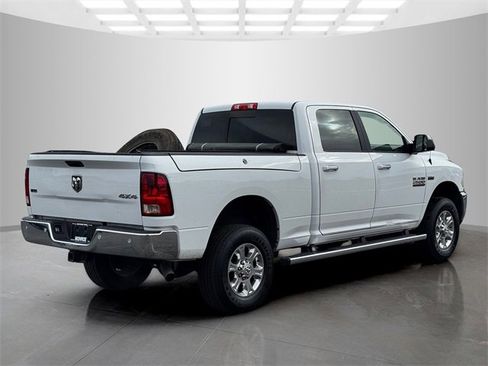 Used 2018 RAM 2500 SLT w/ Luxury Group image 7