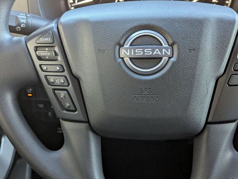 Used 2022 Nissan Frontier SV w/ Technology Package image 21