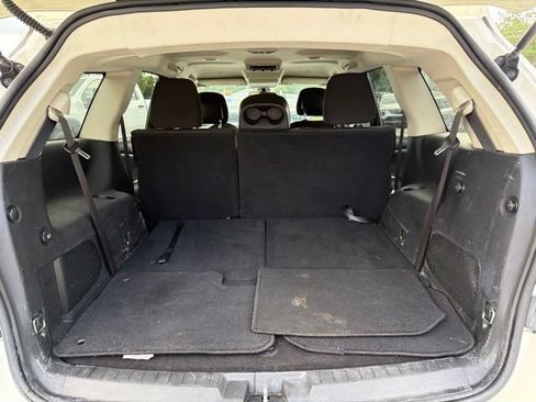 Used 2018 Dodge Journey SE w/ Popular Equipment Group FWD image 14