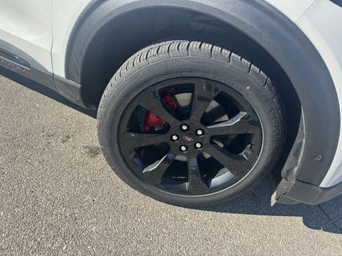 Certified 2020 Ford Explorer ST w/ ST Street Pack image 38