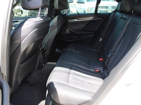 Used 2021 BMW 530i w/ M Sport Package RWD image 39