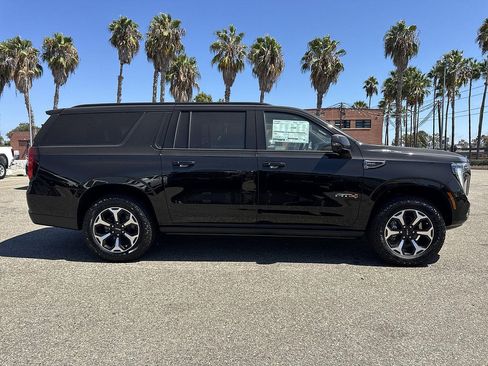 New 2026 GMC Yukon XL AT4 w/ AT4 Premium Plus Package AWD/4WD image 3