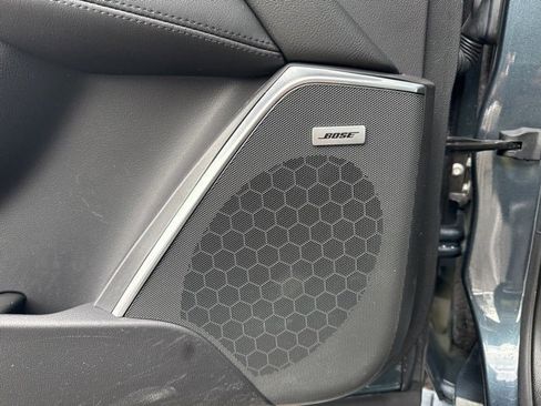 Used 2020 Cadillac Escalade ESV Premium Luxury w/ LPO, Radiant Package image 29