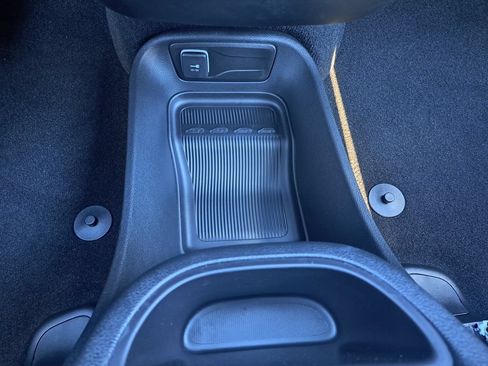 New 2026 Chrysler Pacifica Select FWD image 16
