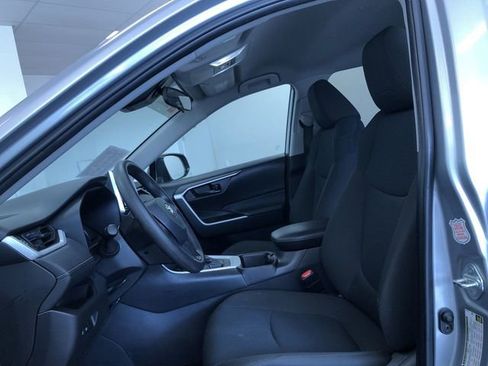 Certified 2025 Toyota RAV4 LE image 18