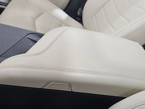 Used 2020 Cadillac CT6 Luxury image 26