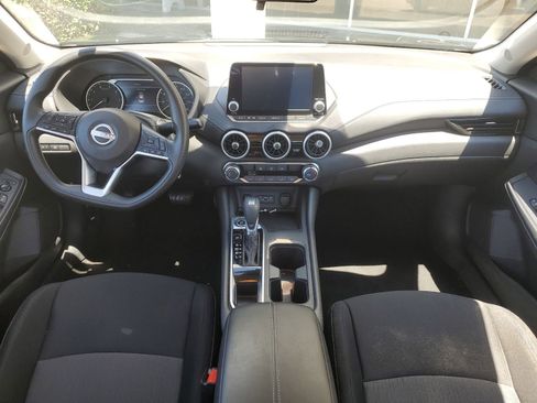 Used 2025 Nissan Sentra SV FWD image 9