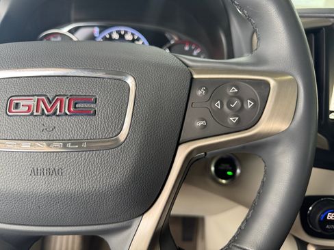 Used 2024 GMC Terrain Denali w/ Denali Premium Package AWD/4WD image 21