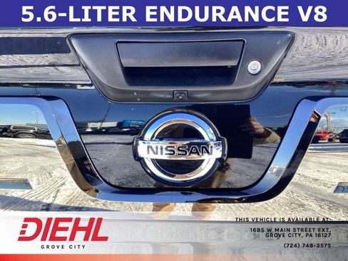 Used 2019 Nissan Titan Platinum Reserve image 11