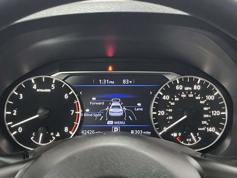 Used 2025 Nissan Altima 2.5 SV FWD image 36