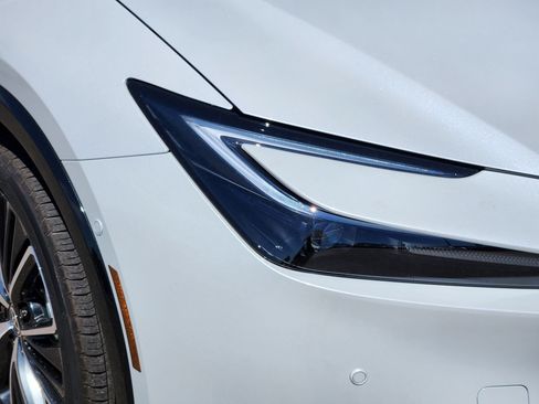 New 2026 Toyota Prius Limited w/ Limited Premium Package FWD image 6