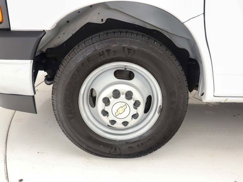 Used 2020 Chevrolet Express 3500 w/ Power Convenience Package image 27