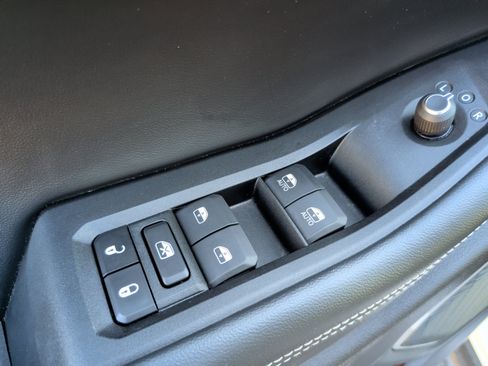 Used 2022 Jeep Grand Cherokee Altitude image 27