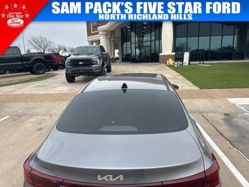 Used 2024 Kia Forte LXS image 7