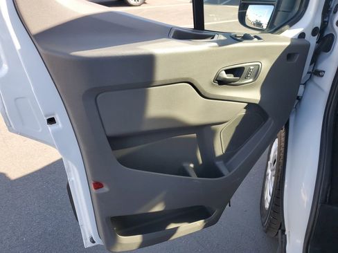 Used 2023 Ford Transit 350 XLT image 18