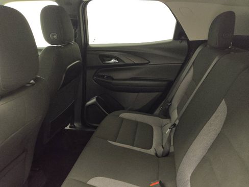Used 2023 Chevrolet TrailBlazer LT FWD image 18