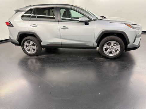 Used 2025 Toyota RAV4 XLE w/ Convenience Package image 8