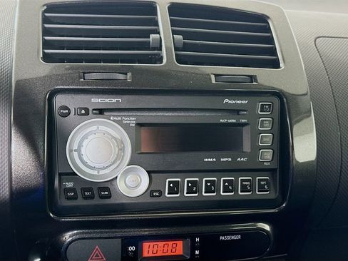 Used 2010 Scion xD image 13