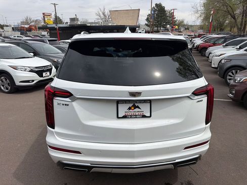 Used 2021 Cadillac XT6 Premium Luxury image 6