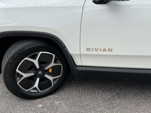 Used 2023 Rivian R1S Adventure AWD/4WD image 14