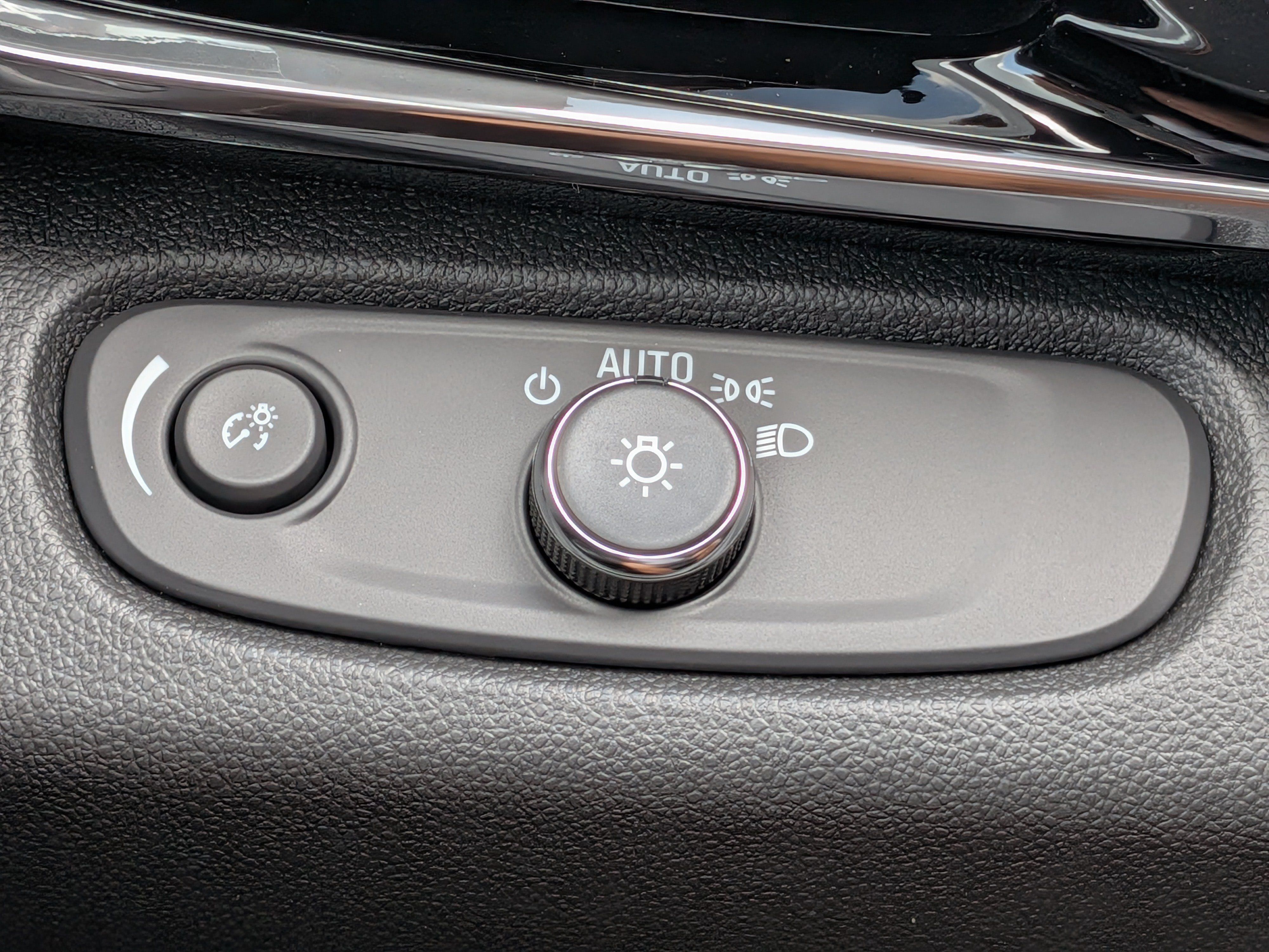 New 2026 Buick Envista Sport Touring w/ Convenience I Package FWD image 23