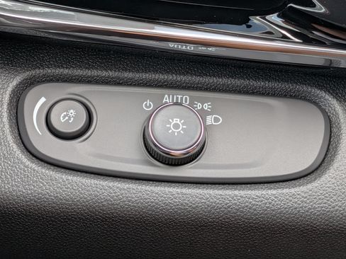 New 2026 Buick Envista Sport Touring w/ Convenience I Package FWD image 23