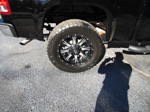 Used 2011 GMC Sierra 1500 SLE w/ Power Tech Package image 23