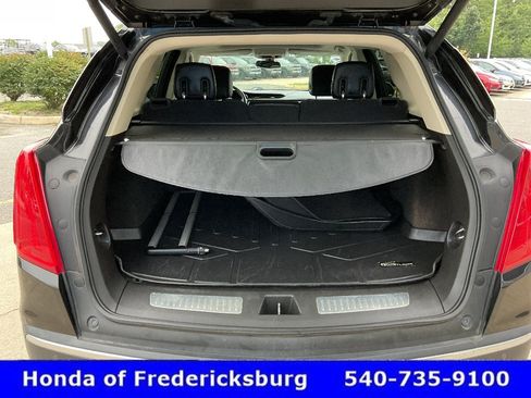 Used 2018 Cadillac XT5 Luxury w/ LPO, Wheel Lock Package AWD/4WD image 22
