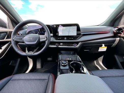 New 2027 Chevrolet Equinox RS FWD image 11