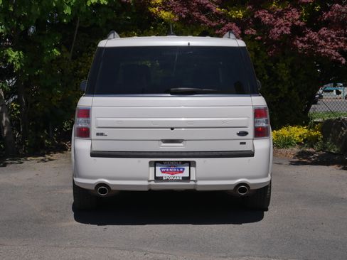 Used 2019 Ford Flex SEL w/ Equipment Group 202A AWD/4WD image 19